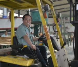 以“五棵松”精神激勵(lì)前進(jìn)---記文安縣十大杰出工人李濤訪談