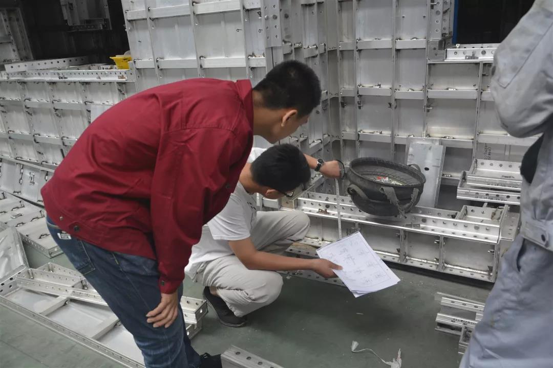 恭賀五棵松鋁模板房山項(xiàng)目順利通過(guò)出廠驗(yàn)收!